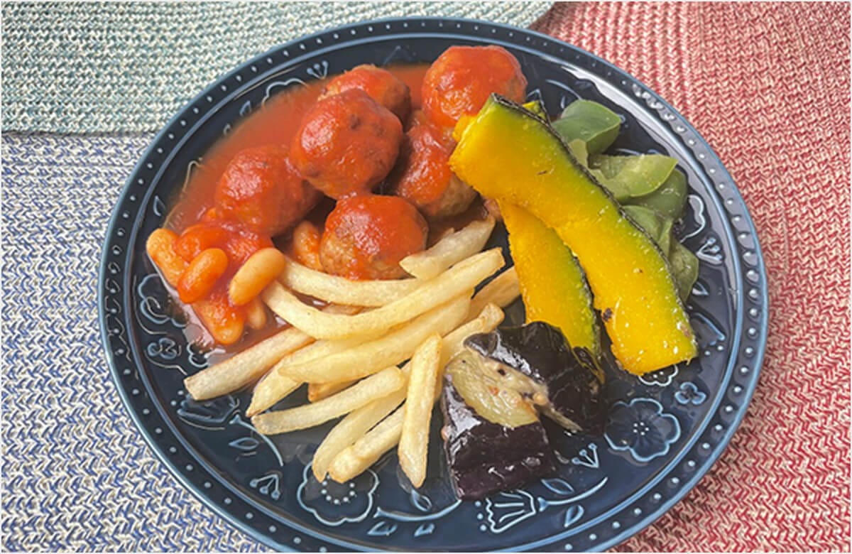 カゴメ,Eatreat,イートリート,業務用,料理コンテスト,管理栄養士,栄養士,給食,レシピ,メニュー,栄養士養成校,養成校,栄養学生,トマト,トマトソース,ダイストマトソース,定番,豆料理,プロ向け,業務用